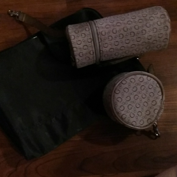 Guess disper bag - Picture 2 of 3